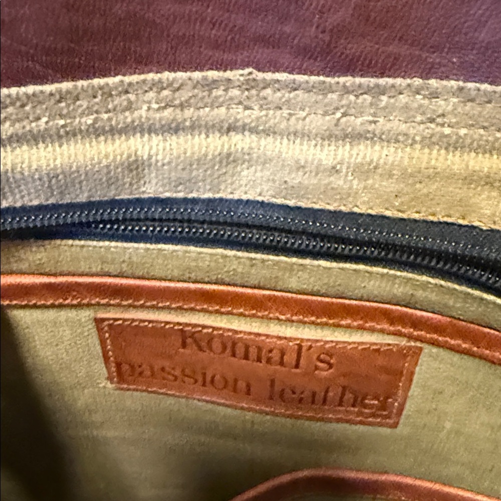 Men's Brown Leather Messenger Bag - Adjustable Crossbody Satchel - Picture 13 of 14